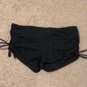 ATHLETA sand sprint workout shorts